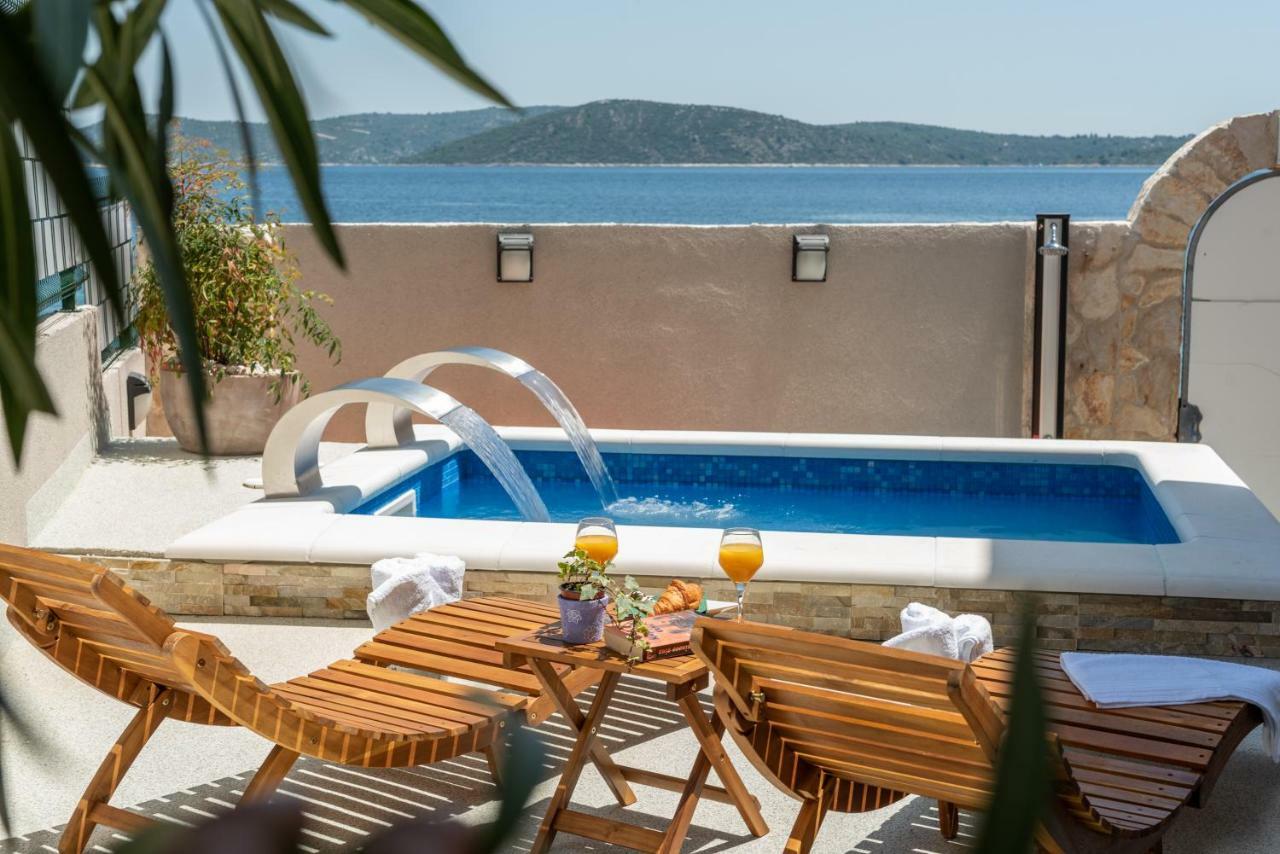 Villa Insula Ventum Trogir Exteriör bild
