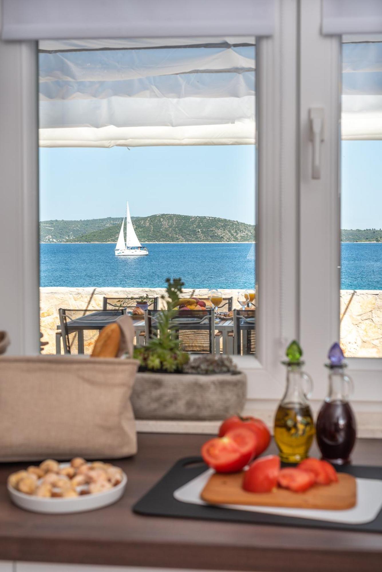 Villa Insula Ventum Trogir Exteriör bild